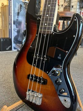 Fender American Performer Jazz bass (käytetty)