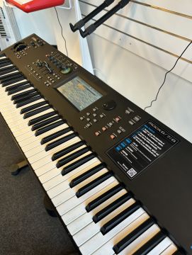 Yamaha MODX7 (Käytetty)